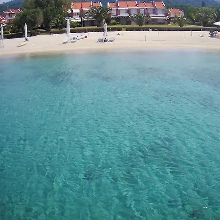 Дом отдыха Trois Rivieres Luxurious Seaside / Sithonia Metokhion Konstamonitou